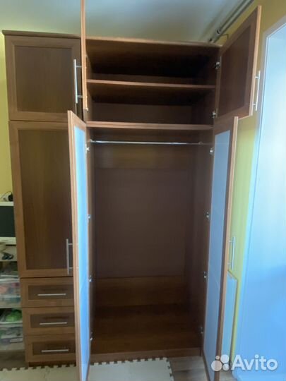 Шкаф с антресолью