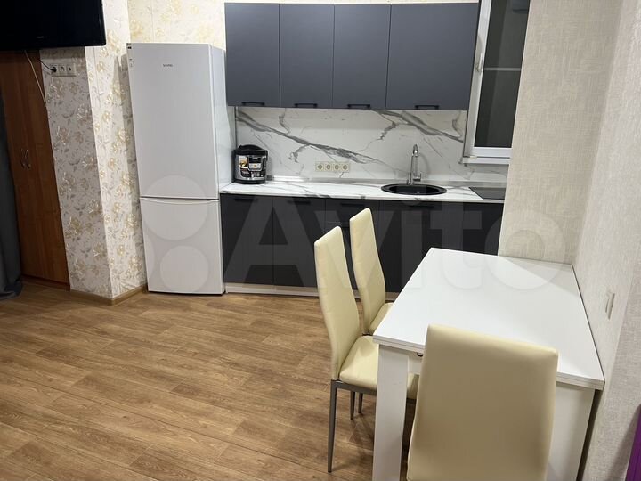 Квартира-студия, 33 м², 1/9 эт.