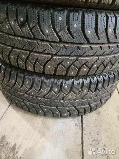 Bridgestone Ice Cruiser 7000S 165/65 R15 88T