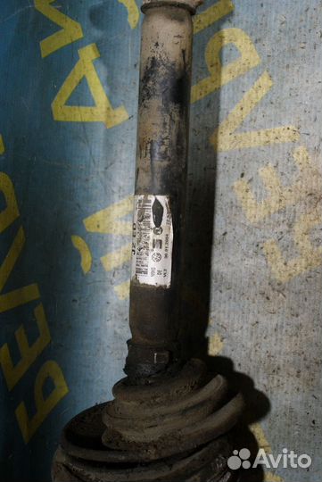 Полуось передняя правая Volkswagen Passat B5+