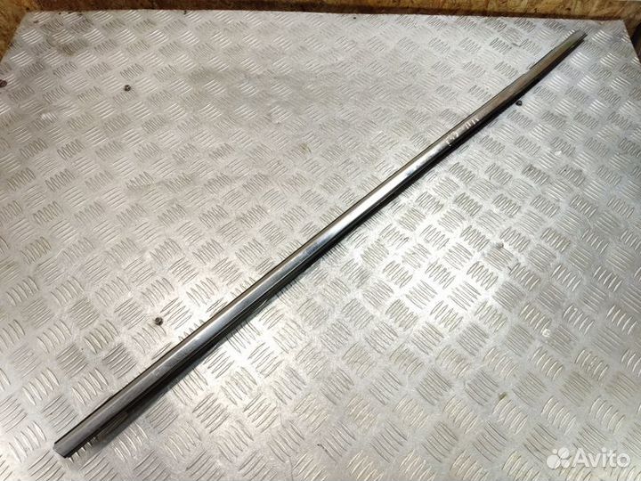 Накладка стекла двери передней правой Mazda Cx7 20