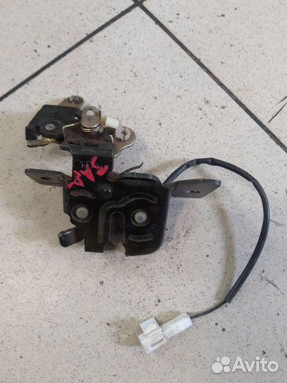 Замок крышки багажника Subaru Forester SH EJ20