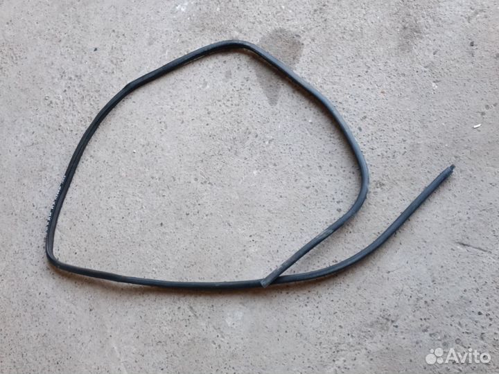 Уплотнитель лев пер проёма nissan qashqai g11