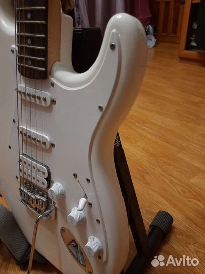 Электро гитара