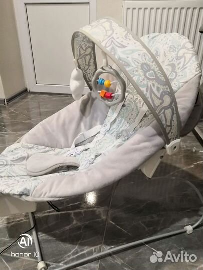 Шезлонг для новорожденных nuovita