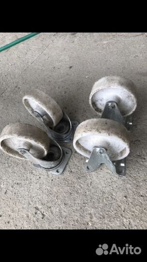 Колеса на генератор на подшипниках поворотные