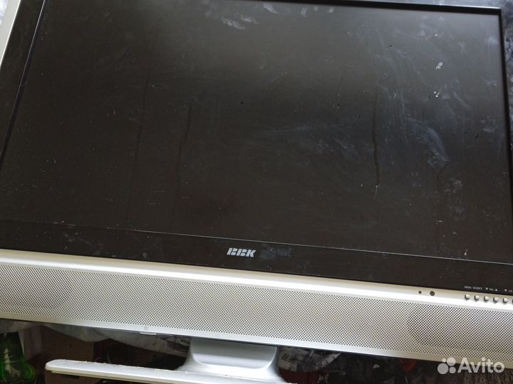 ЖК телевизор в вк в рабочем состоянии пульт