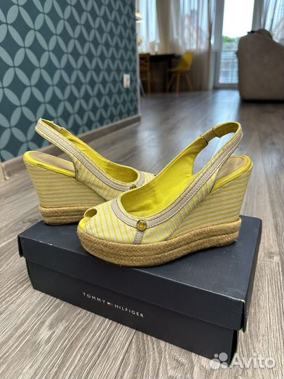 Tommy hilfiger босоножки