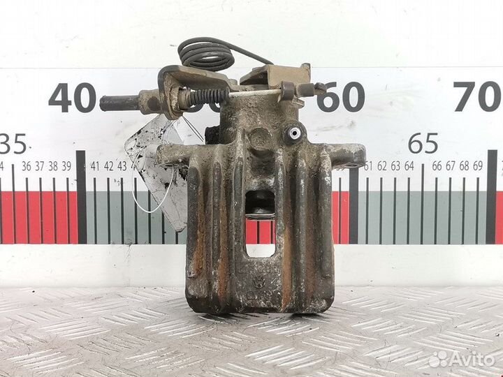 Суппорт задний правый для Audi A6 C5 8E0615424A