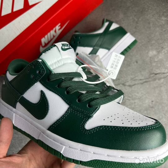 Кроссовки Nike SB Dunk