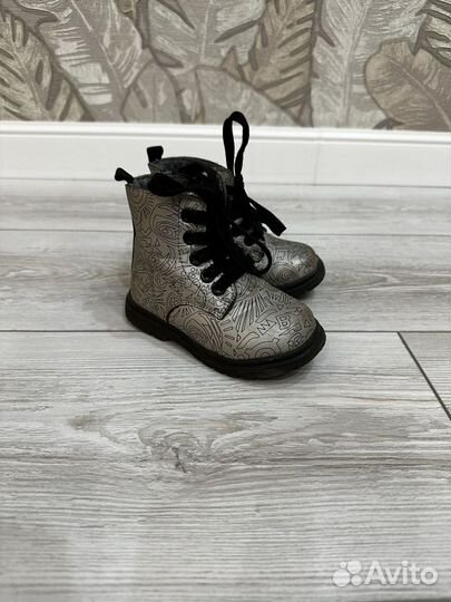 Ботинки демисезонные для девочки 23