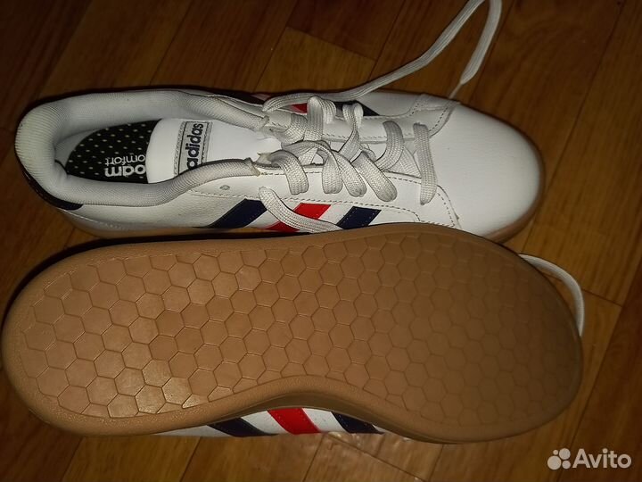 Кожаные кроссовки Adidas