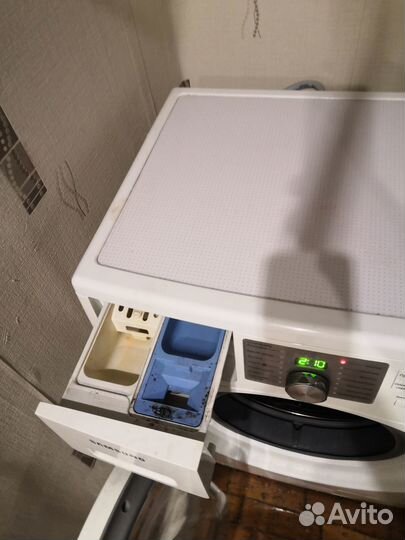 Продам стиральную машину на запчасти (WF0602WJW)