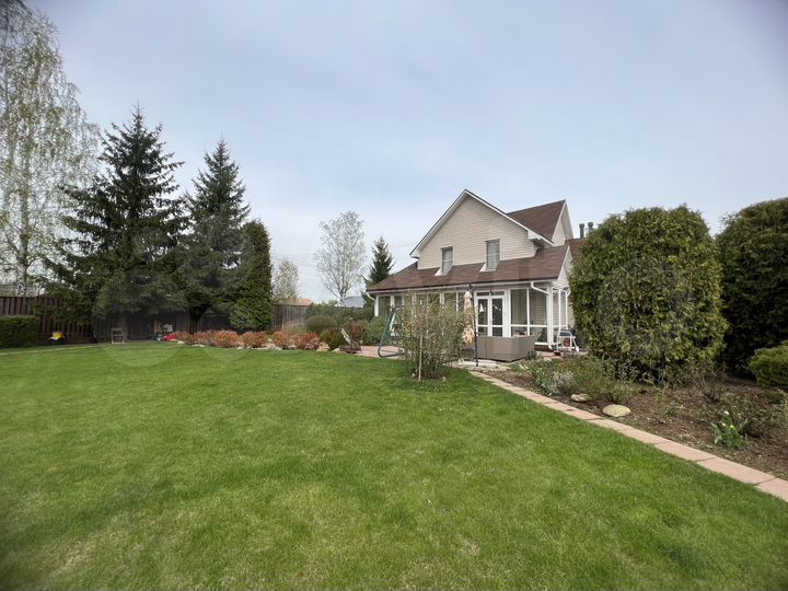 Дом 93 м² на участке 8,2 сот.