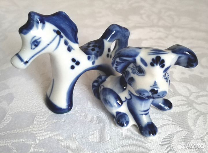 Фигурки фарфоровые Гжель, коллекция из 12 штук