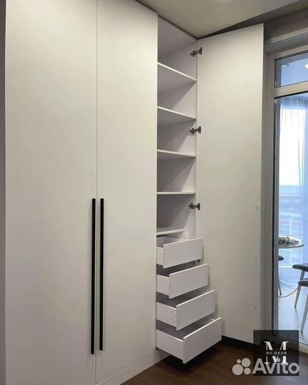 Шкаф распашной с фрезерованными фасадами