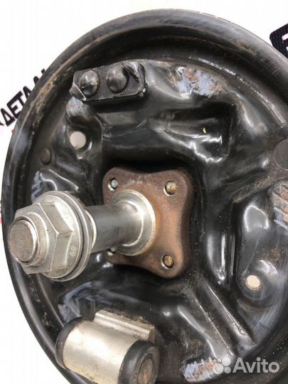 Щит опорный задний правый Renault Logan 2 седан 1