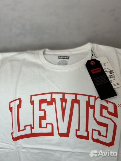 Футболка levis