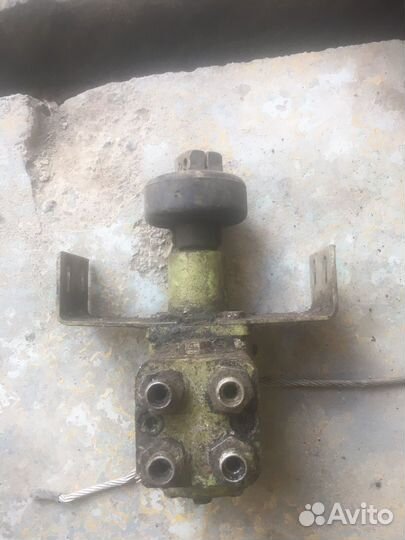 Рулевой дозатор от автопогрузчика