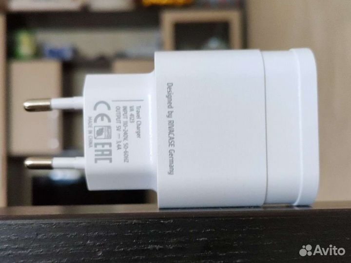 Зарядное устройство rivacase VA4123