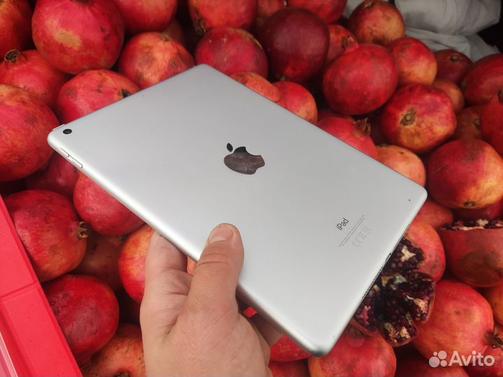 iPad 6 2018 32гб суперпланшет