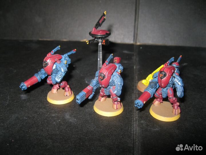 Warhammer 40000 миниатюры-Тау Стелс команда