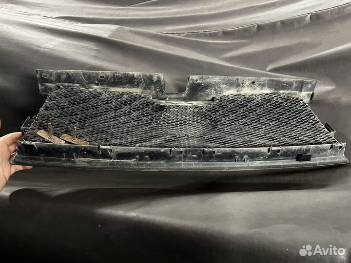 Решетка радиатора subaru forester sg