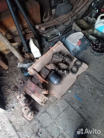 Запчасти на Татра 815