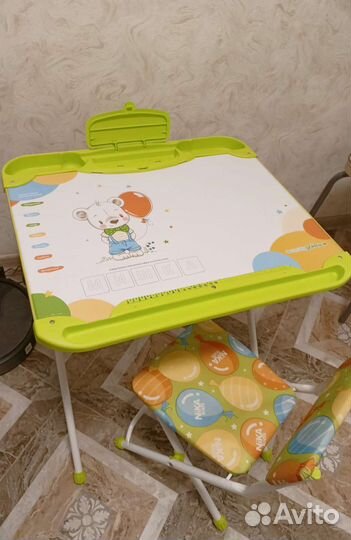 Детский стол и стул