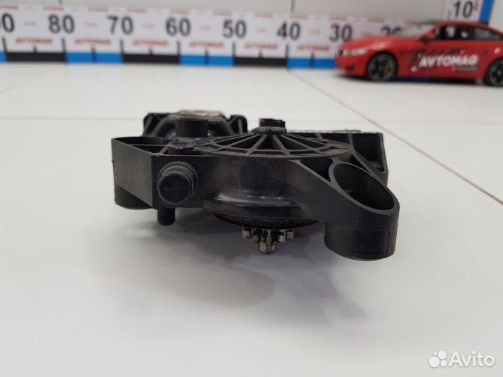 Моторчик стеклоподъемника задний правый