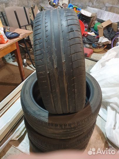 Triangle Sports TH201 225/45 R18