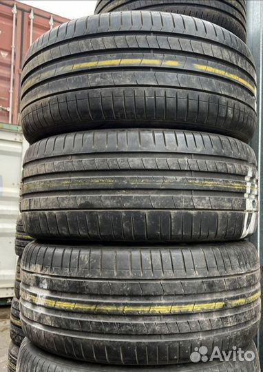 Pirelli P Zero PZ4 275/40 R20