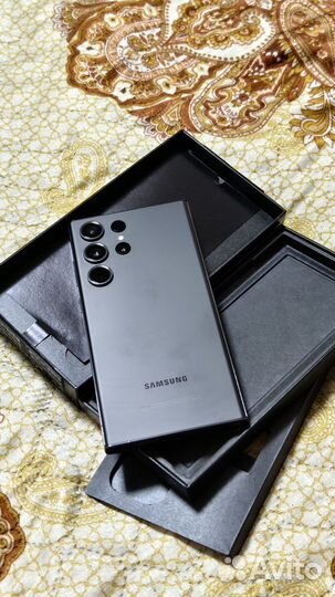 Samsung Galaxy S23 Ultra, 12/512 ГБ