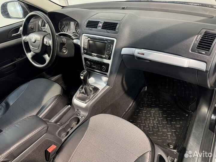Skoda Octavia Scout 1.8 МТ, 2011, 250 000 км