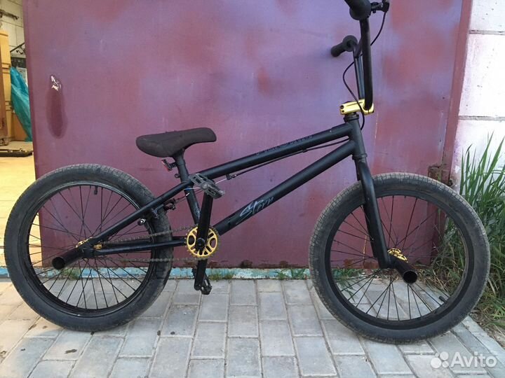 Трюковой велосипед bmx