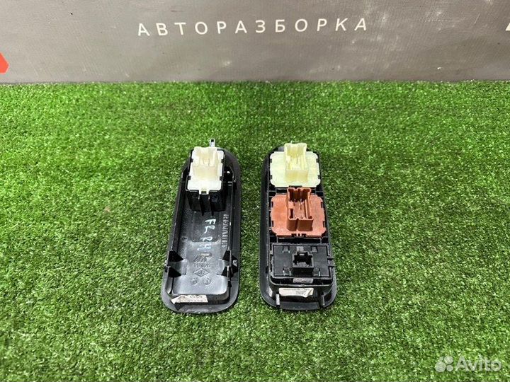 Кнопка стеклоподъемника LADA X-Ray Cross 1.6 H4MD