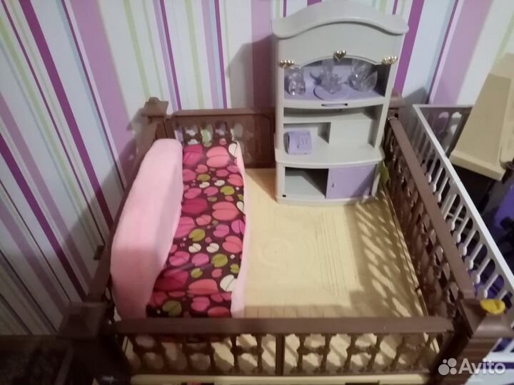 Домик кукольный