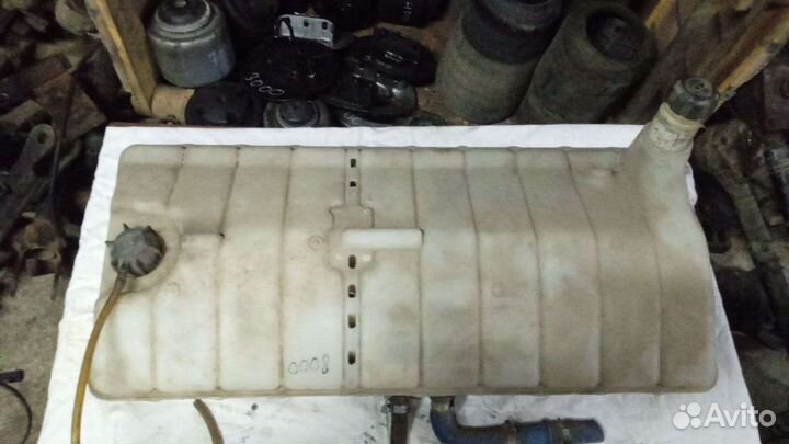 Расширенный бачок Ман командор