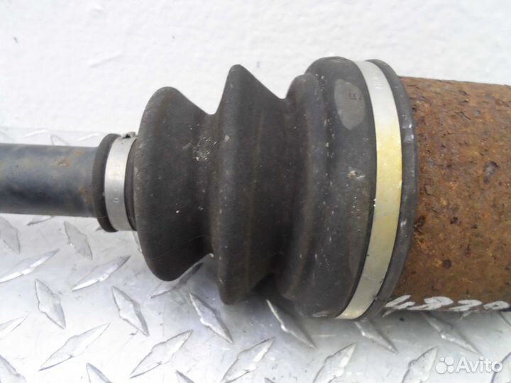 Полуось задняя правая Infiniti Q50 V37