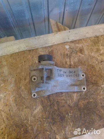 Кронштейн генератора Skoda Octavia tuor 1.4