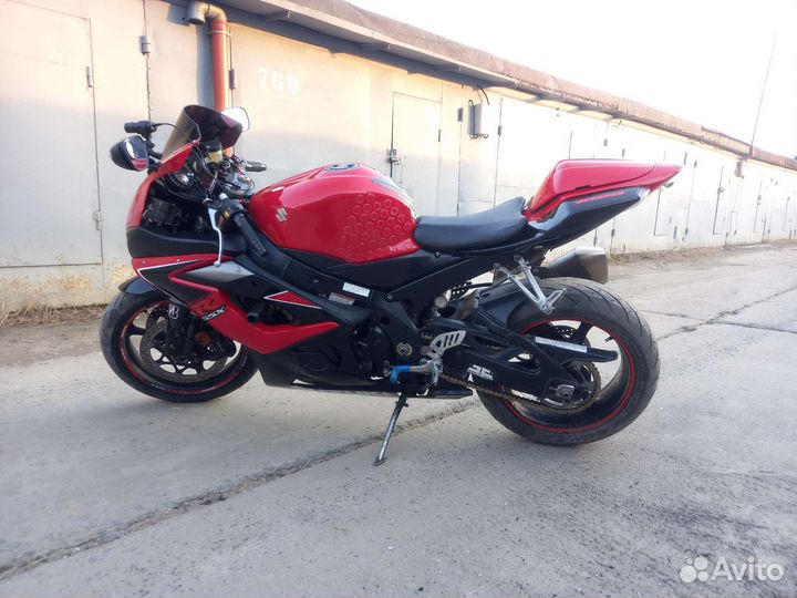 Продам suzuki GSX R1000 K6