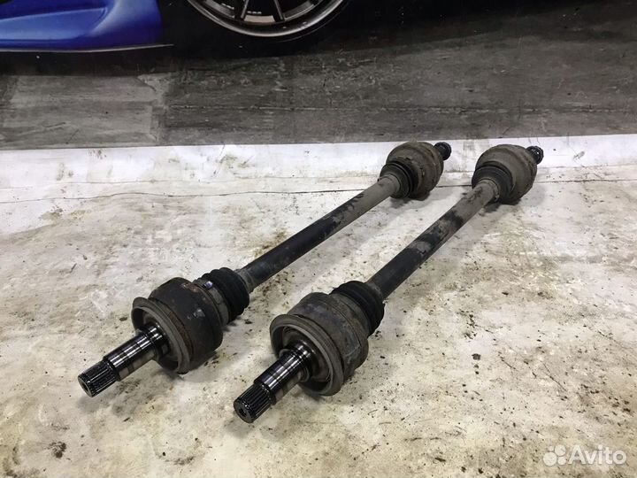 Привод Мерседес 2113503856 W211 полуось