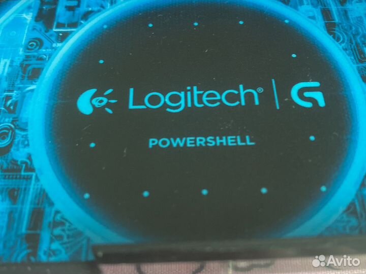 Logitech Powershell геймпад для iPhone 5