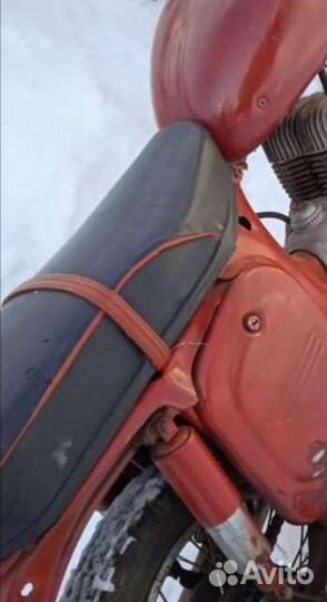 Сиденье на яву старушку