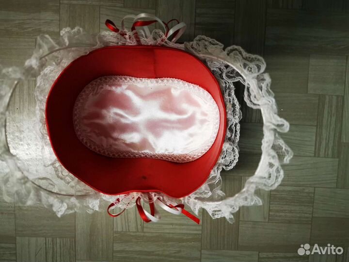 Свадебная корзинка под шампанское жениха и невесты