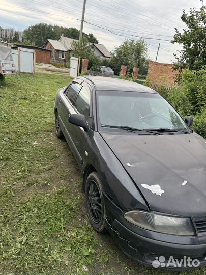 Mitsubishi Carisma 1.3 МТ, 2003, 250 000 км