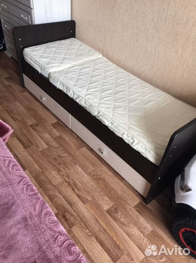 Кровать с маятником Ульяна