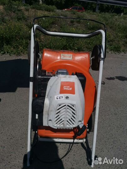 На разбор двигатель для газонокосилки stihl RM 248