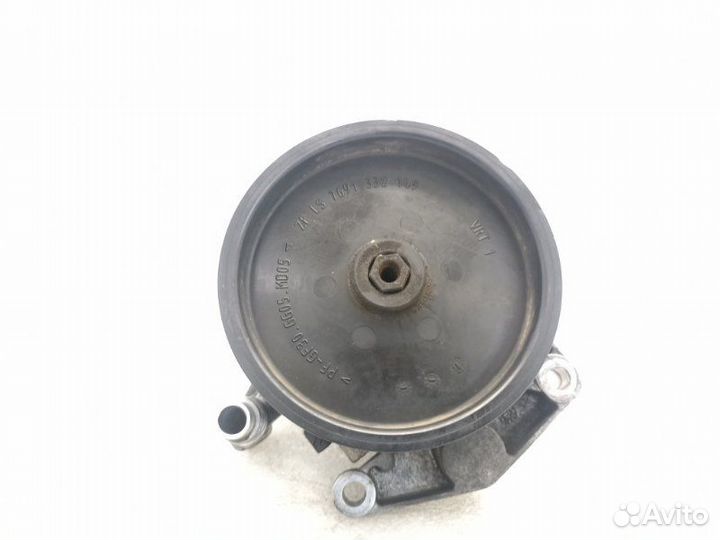 Насос гидроусилителя руля Mercedes-Benz E-Class