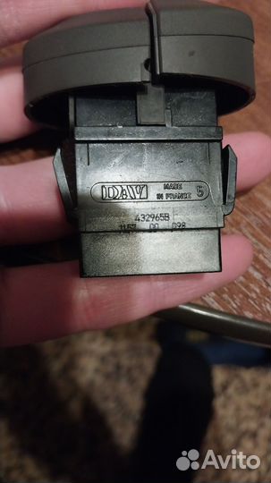 Кнопка обогрева заднего стекла